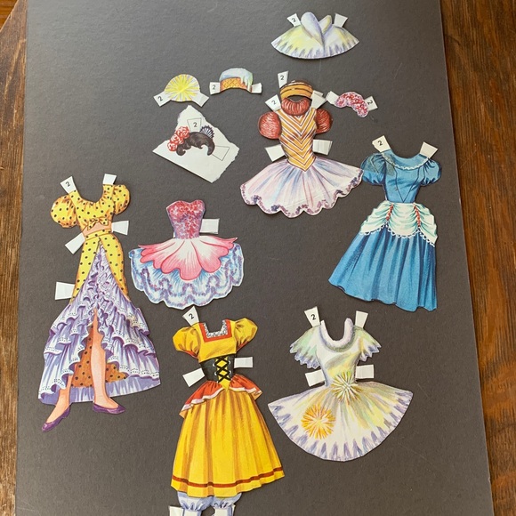 Vintage | Whitman Publishing Nutcracker Dolls - Picture 11 of 15